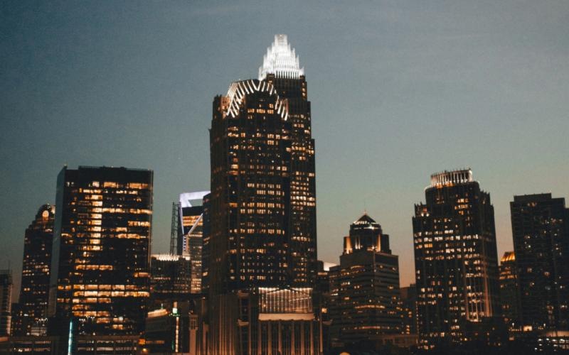 a city skyline at night